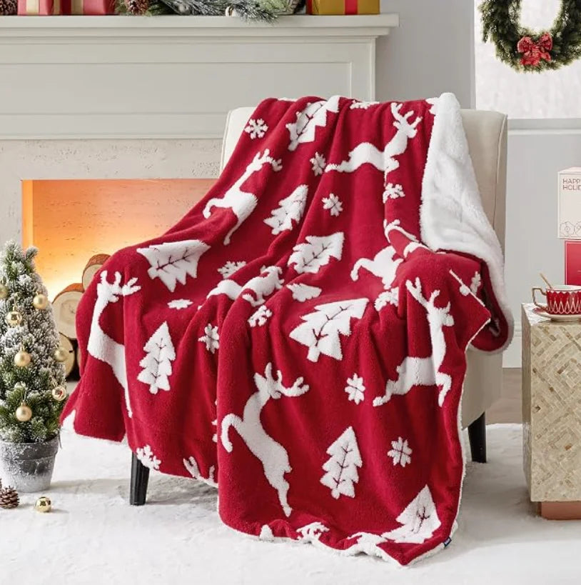 Abraço de Natal: Manta Peluciada Térmica com Estampas Festivas